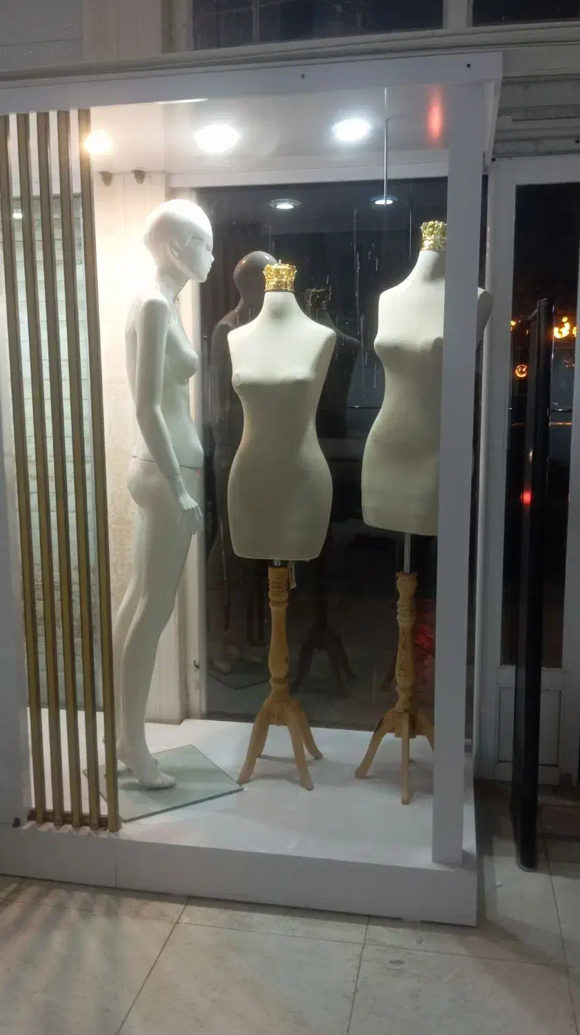 تابلو پوشاک زنانه|فروشگاه و مغازه|تایباد, |دیوار