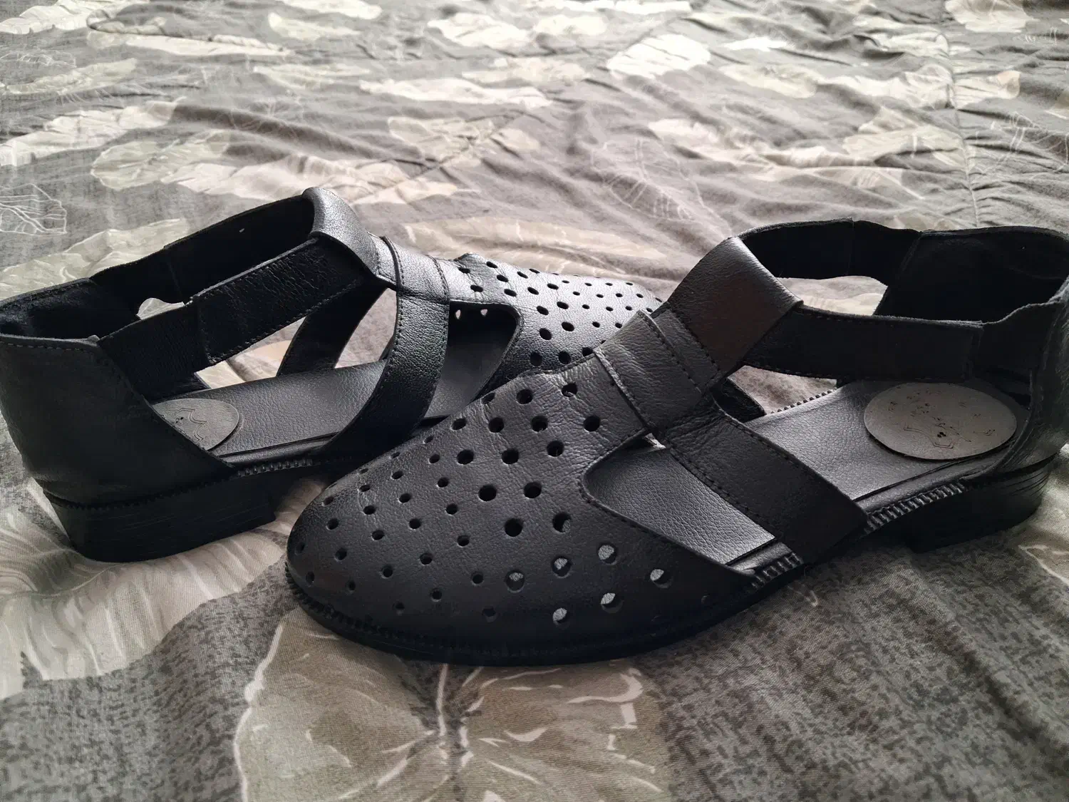 صندل چرم گاوی در حد نو سایز ۳۸|کیف، کفش، کمربند|نیشابور, بنیاد شهید|دیوار