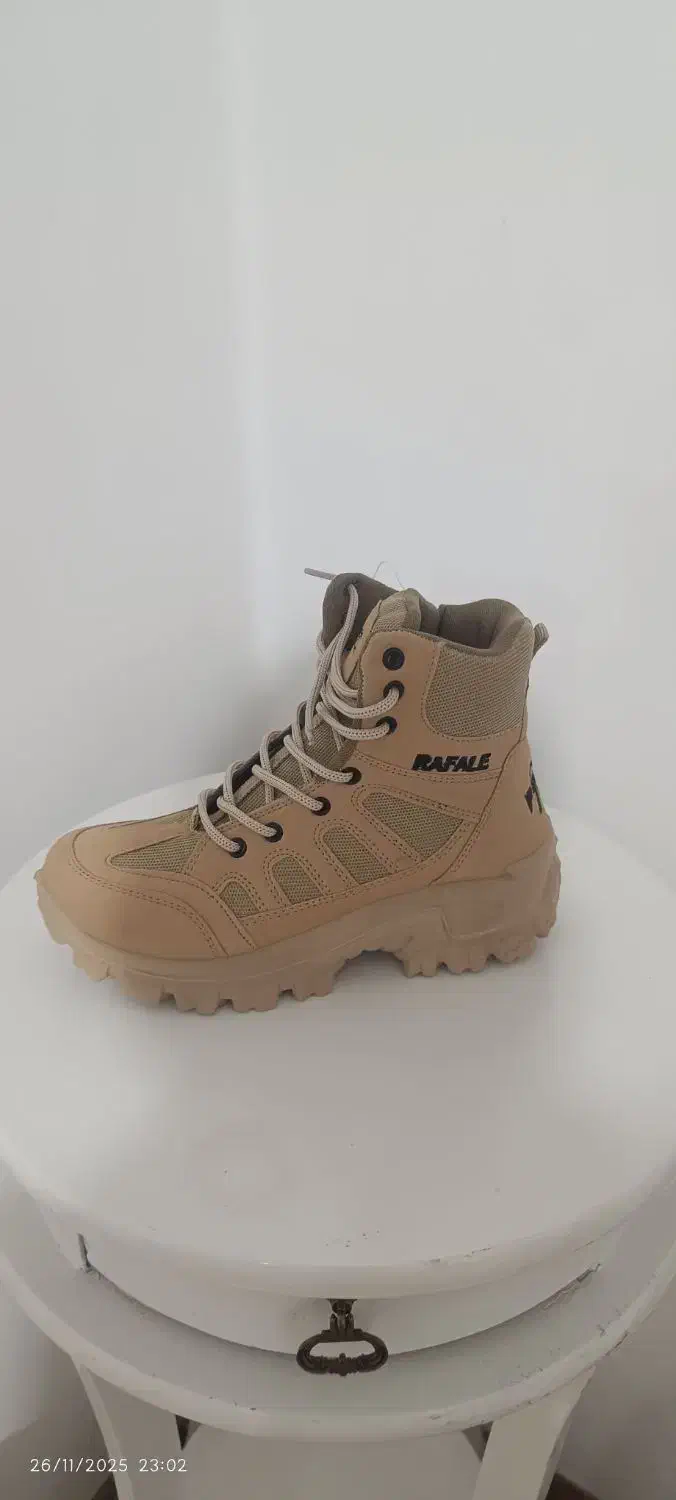 پوتین|کیف، کفش، کمربند|سنندج, |دیوار