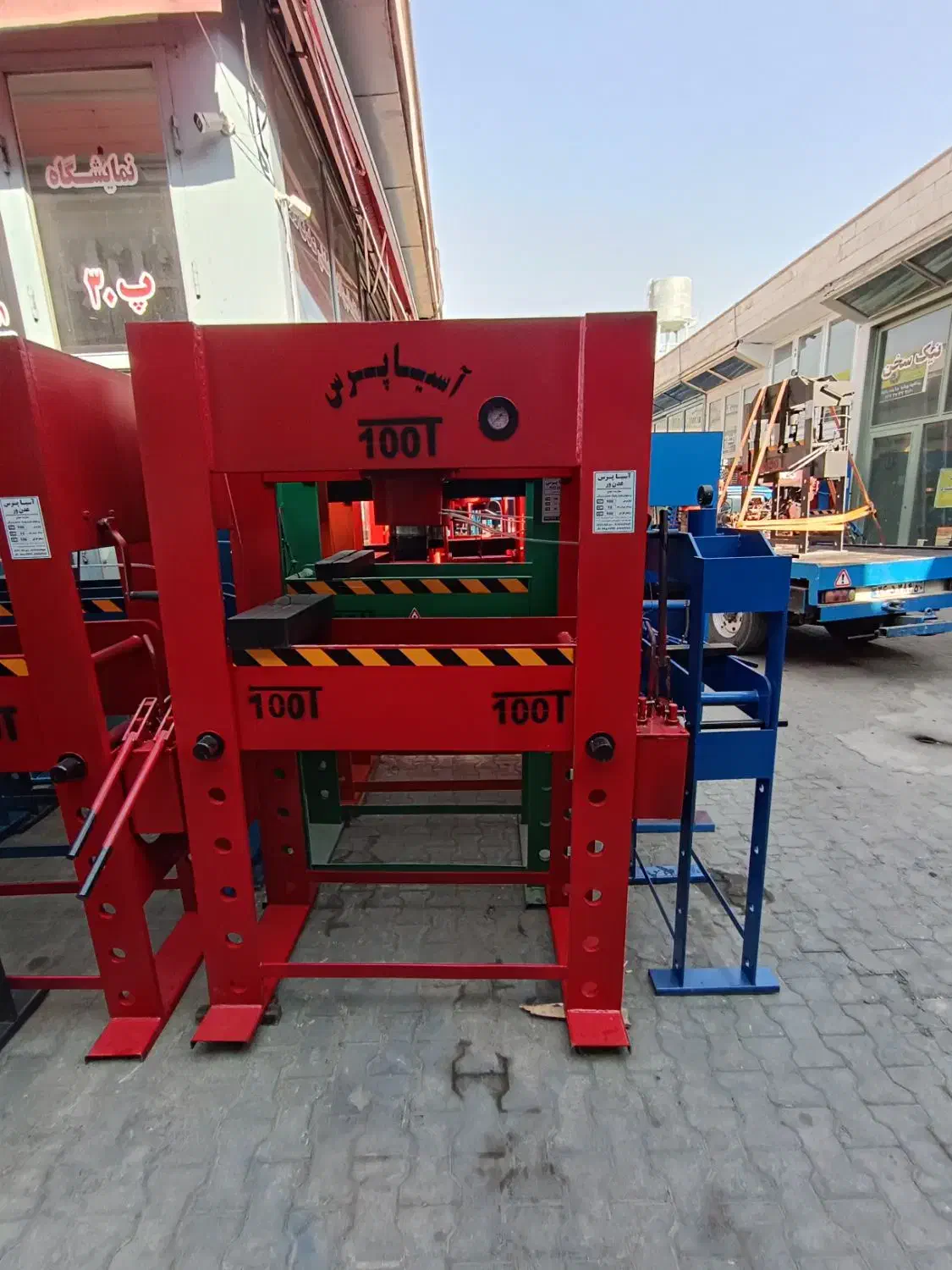 پرس هیدرولیک ۳۰تن دستی مکانیکی|ماشین‌آلات صنعتی|تهران, هفده شهریور|دیوار