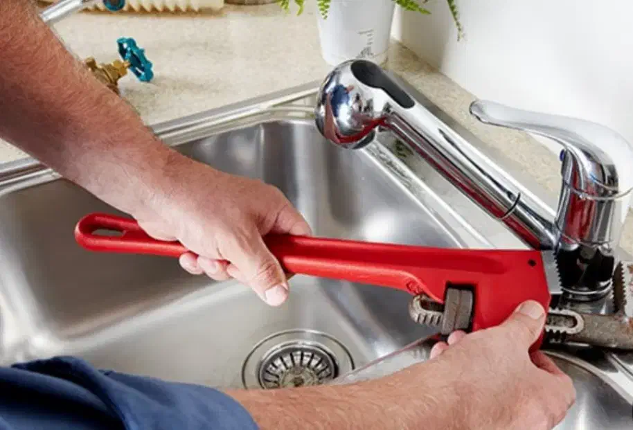 تعمیرات لوله کشی.تعمیرونصب شیرمخلوط|خدمات پیشه و مهارت|شیراز, شهرک سراج‎|دیوار