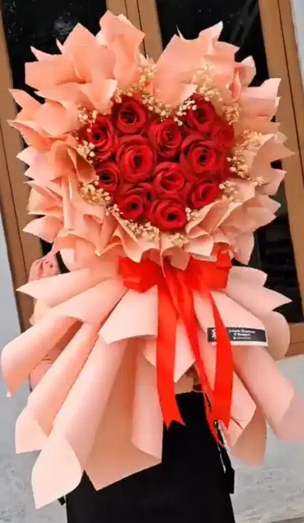 دسته گل ۶۵ تومنی برای ۱۹ مهر روز دختر|صنایع دستی و سایر لوازم تزئینی|یزد, |دیوار