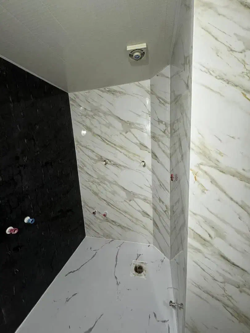 ماربل شیت بین کابینت ماربل سرویس فضای ازمایشگاهی|مصالح و تجهیزات ساختمان|رشت, دیلمان|دیوار