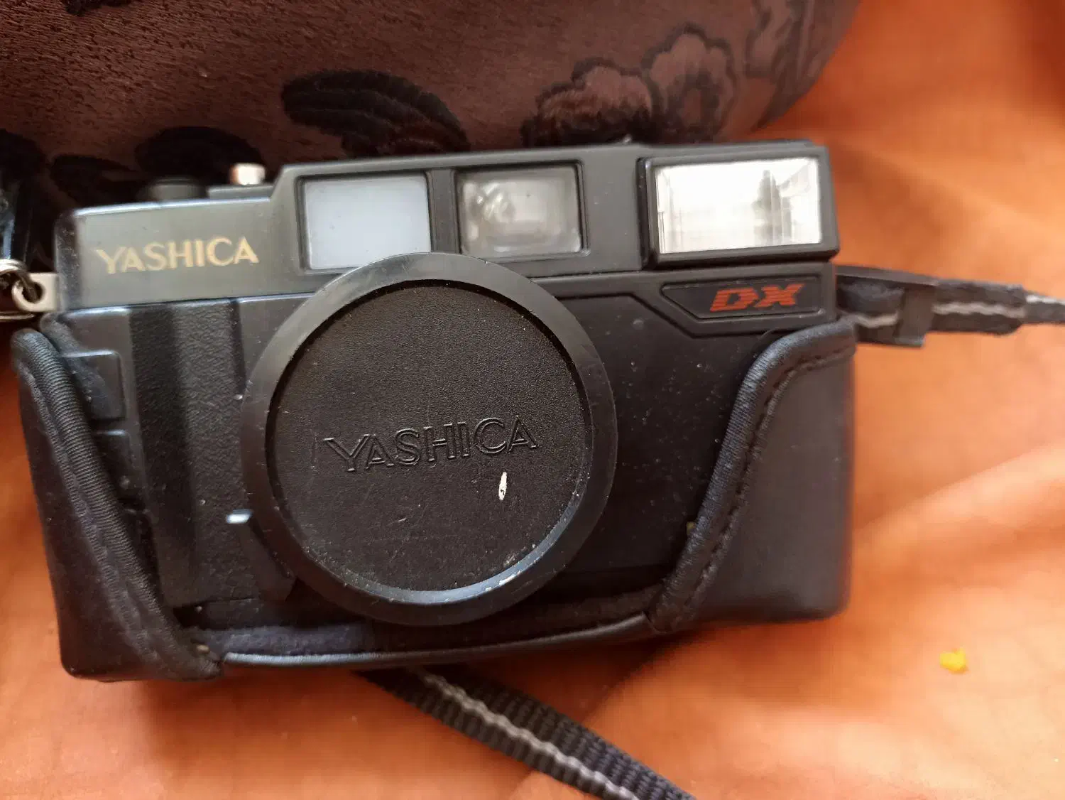 دوربین یاشیکا قدیمی|دوربین عکاسی و فیلم‌برداری|شیراز, رکن‌آباد|دیوار