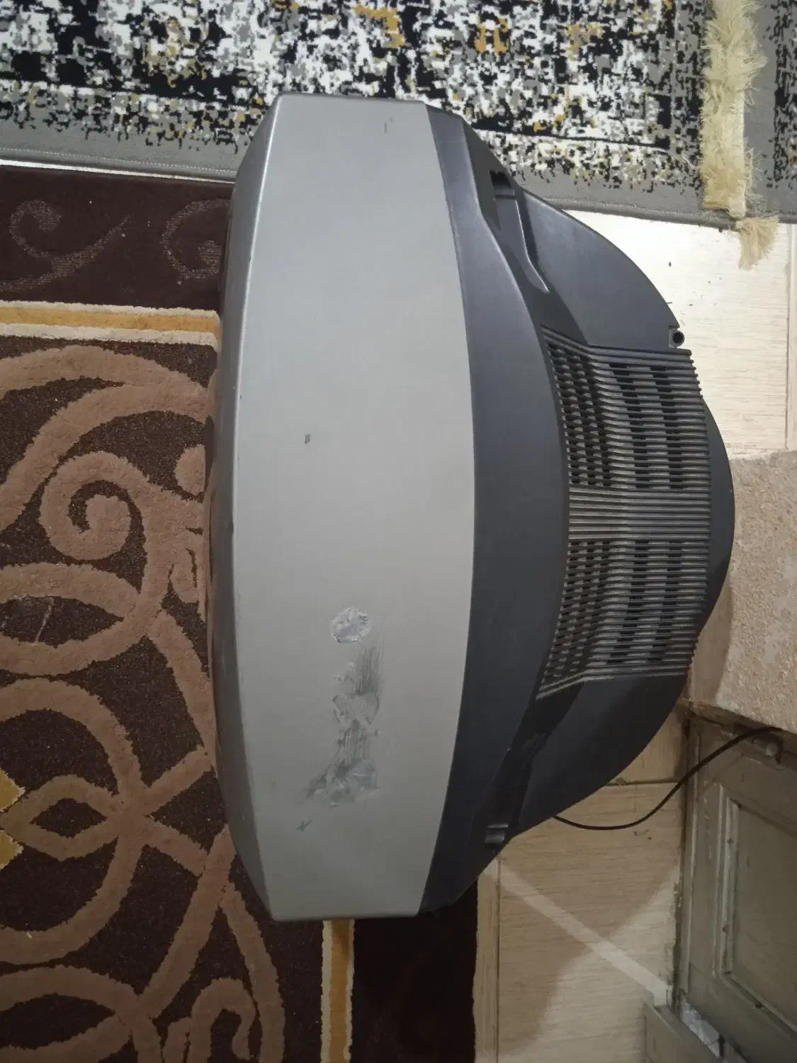 تلویزیون 21اینچ|تلویزیون و پروژکتور|رشت, یخسازی|دیوار