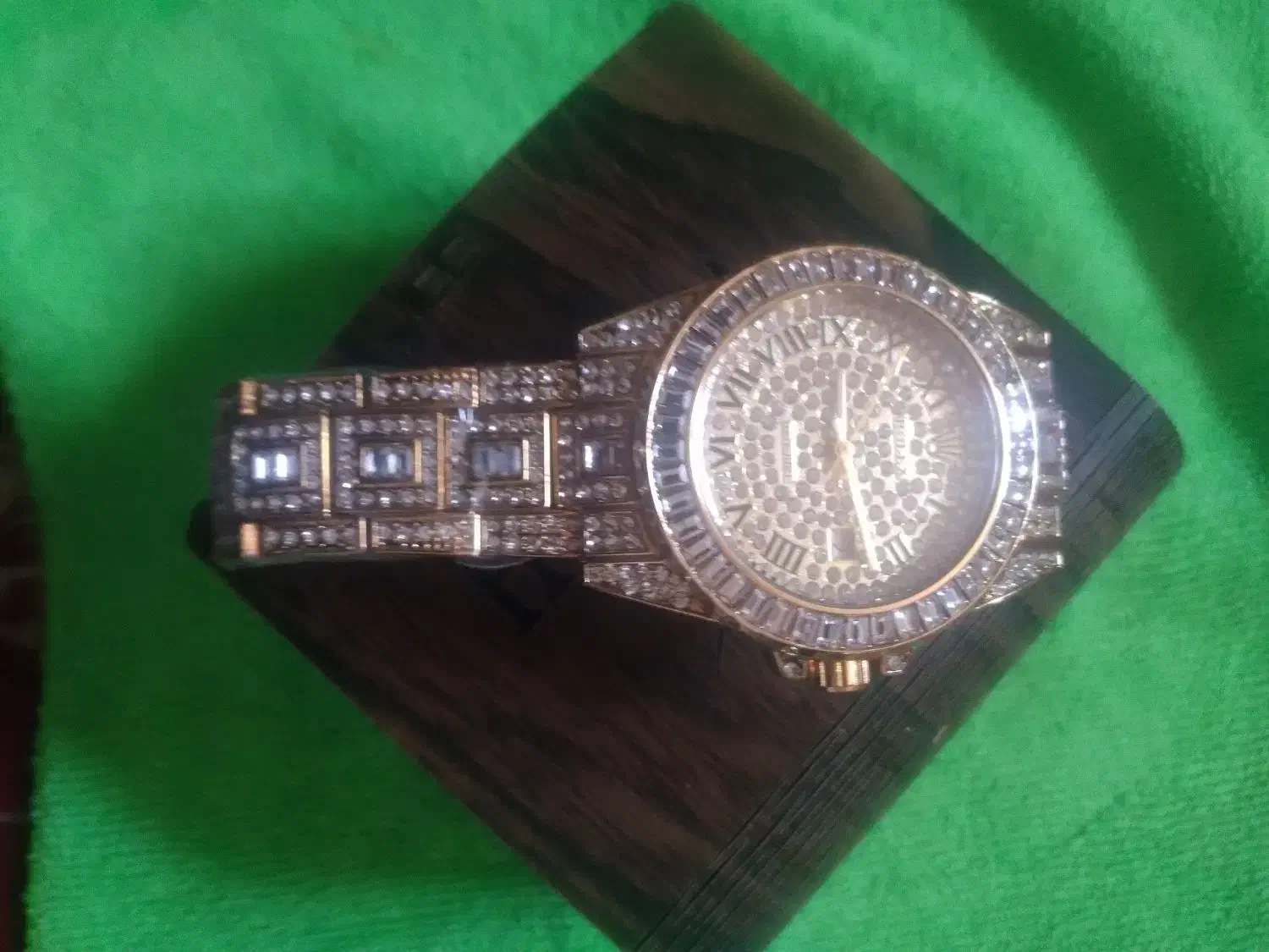 یک عددرولکس|ساعت|زنجان, |دیوار