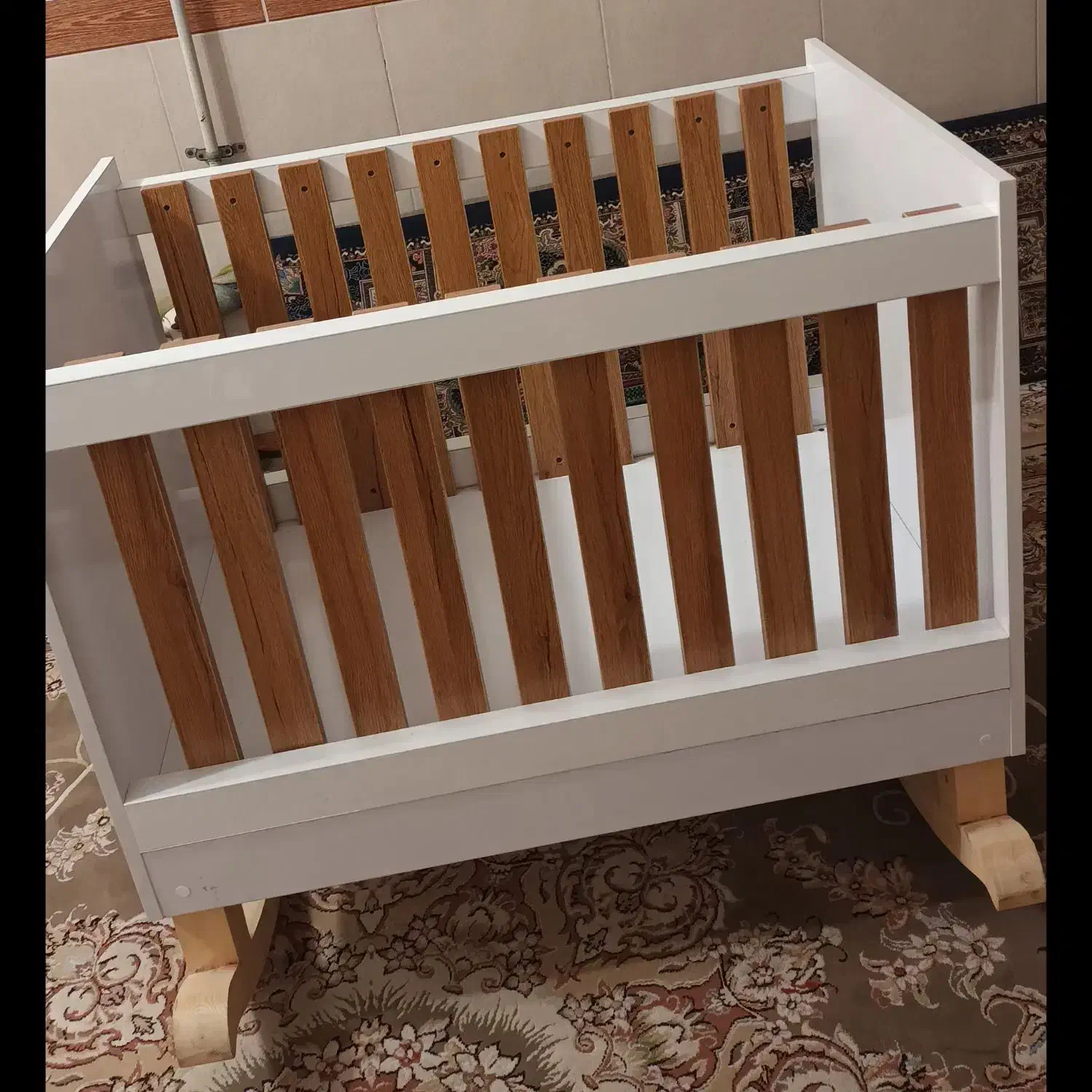 گهواره نوزاد|تخت و صندلی بچه|آزادشهر, |دیوار