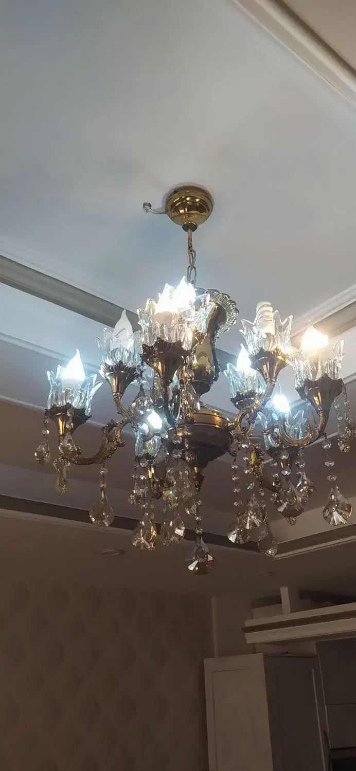 لوستر پنج شاخه همراه چراغاش|لوستر و چراغ آویز|اندیشه, شهرک مریم|دیوار