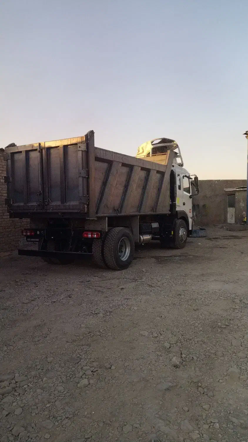 به یک نفر نقاش ماهر نیازمندیم|استخدام صنعتی، فنی، مهندسی|نیشابور, مازول|دیوار