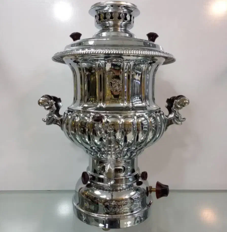 سماور گاز سوز مدل اکبر برادران هشت لیتری کار کرده|سماور، چای‌ساز، قهوه‌ساز|گرمسار, |دیوار