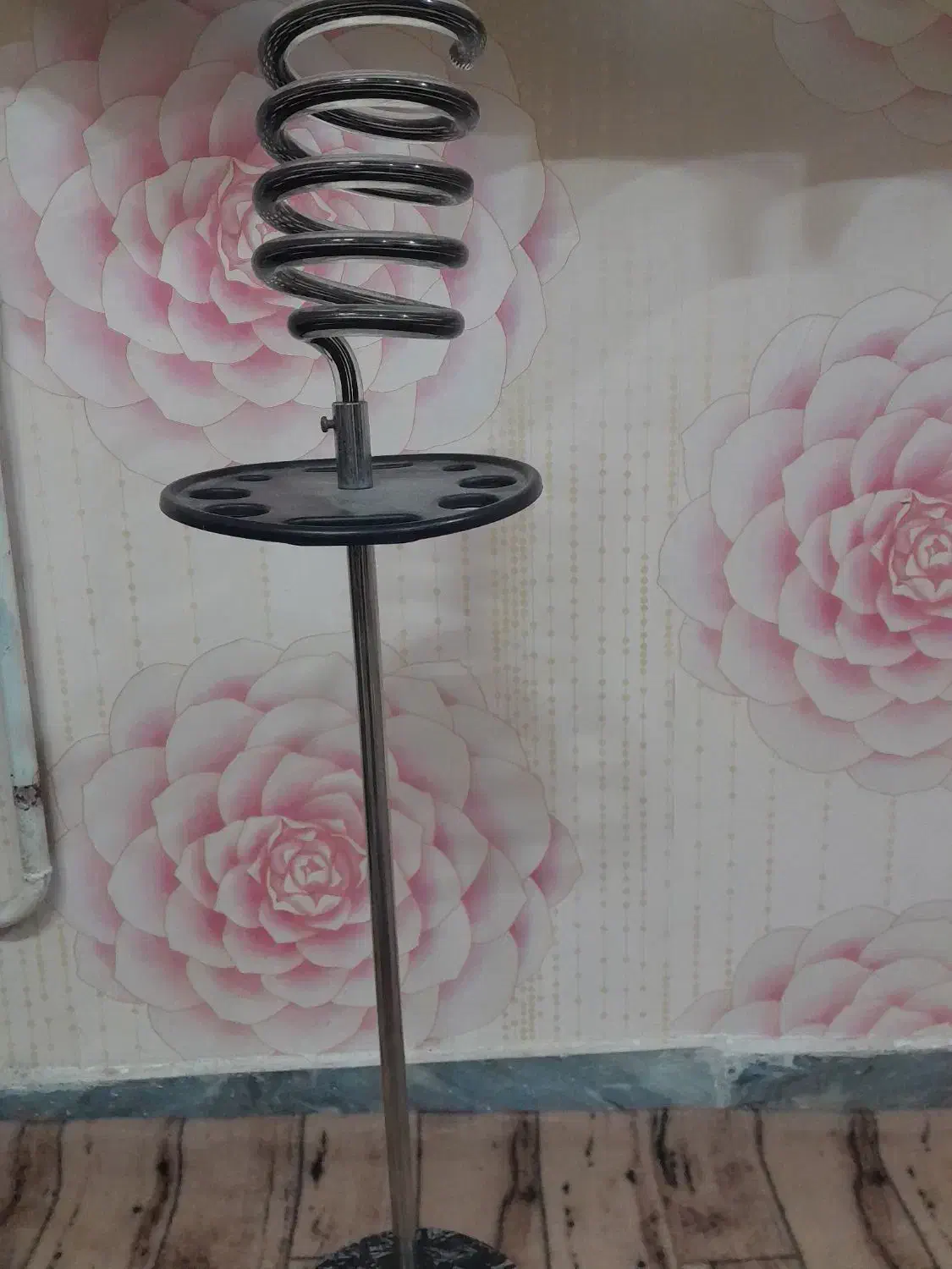 پایه سشوار|آرایشگاه و سالن‌های زیبایی|رشت, معلولین|دیوار