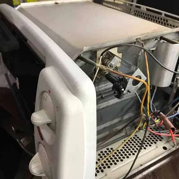 تعمیرات قهوه ساز، اسپرسوساز، چای ساز، توستر و غیره|خدمات پیشه و مهارت|ابریشم, |دیوار