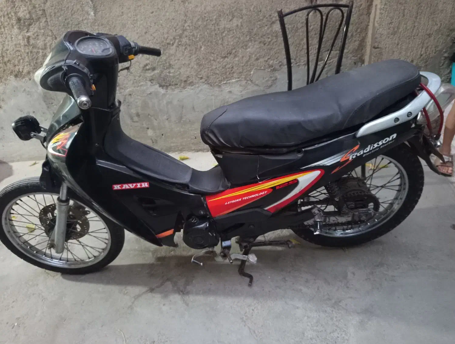 موتور لاکی|موتورسیکلت|نیشابور, هفده شهریور|دیوار