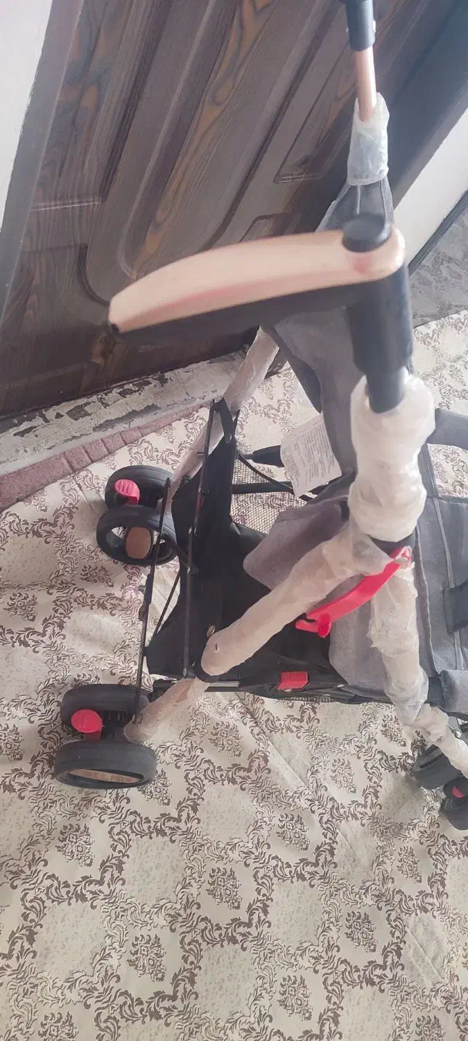 کالسکه عصایی درحدنو|کالسکه و لوازم جانبی|مشهد, محمدآباد|دیوار