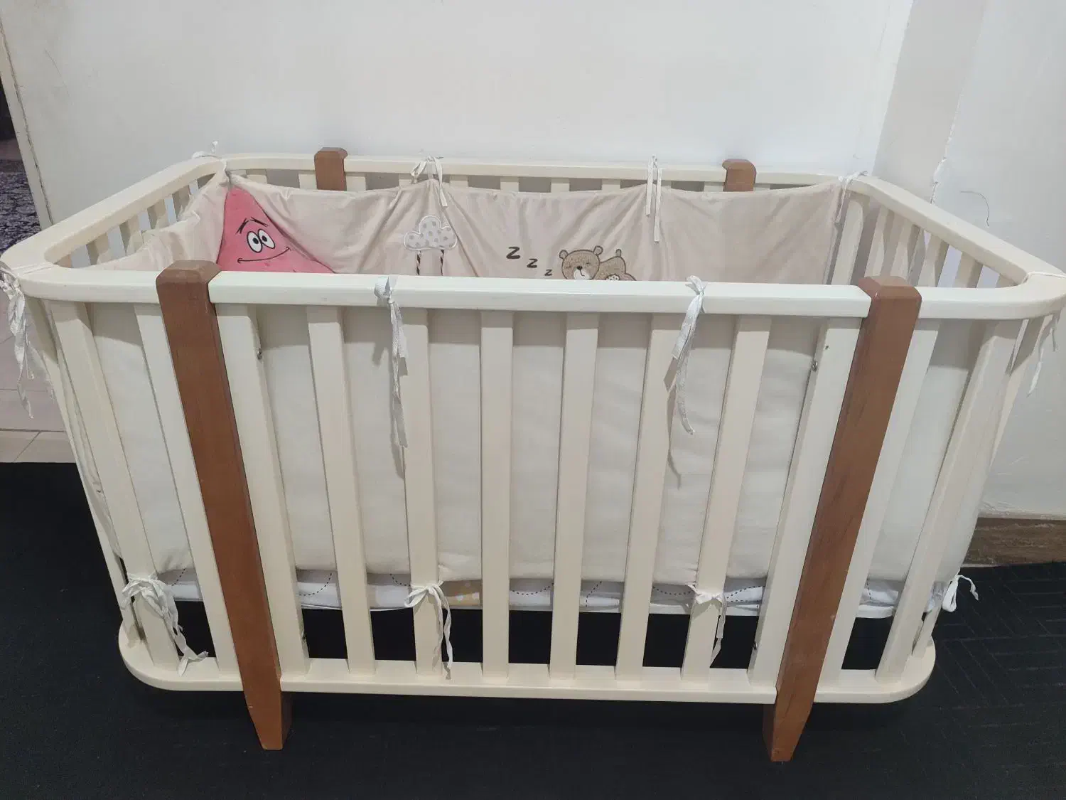 مناسب سیسمونی نوزاد|اسباب و اثاث بچه|قم, انسجام|دیوار