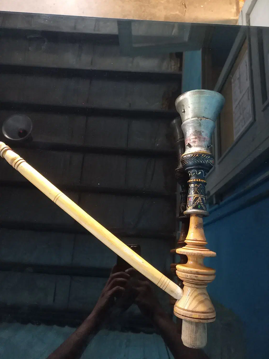 قلیان چوب زرد|کلکسیون اشیاء عتیقه|ایلام, |دیوار