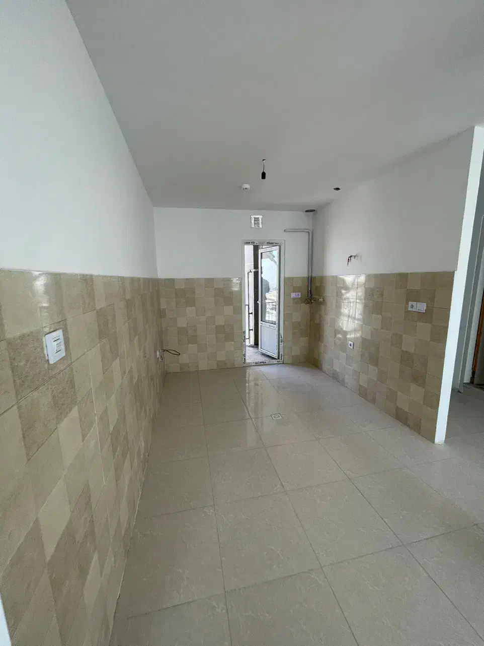 آپارتمان با قیمت ویژه|فروش آپارتمان|هشتگرد, فاز ۷ مهستان|دیوار