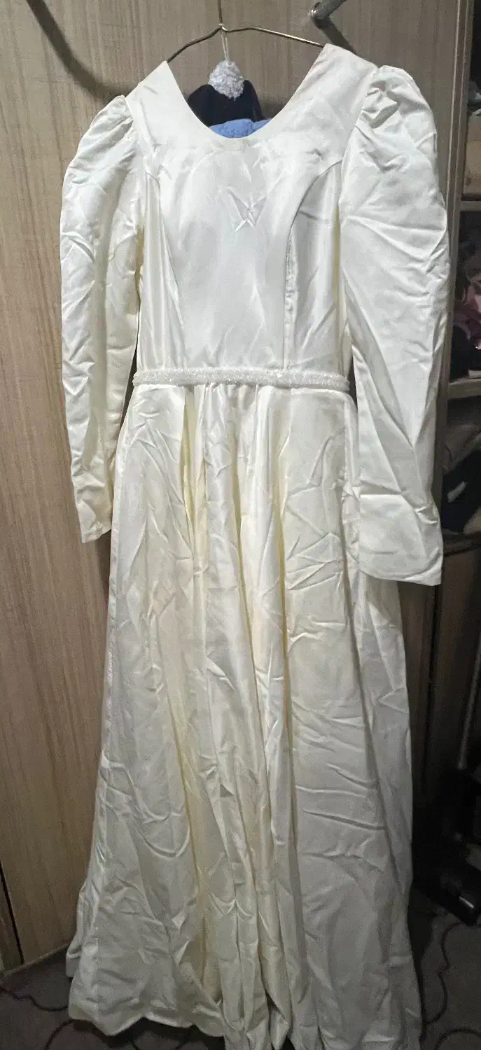 لباس عقد|لباس|گرگان, |دیوار