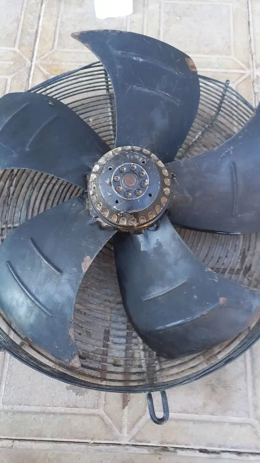 فن دور بالا|پنکه و تصفیهکنندهٔ هوا|کرمان, |دیوار