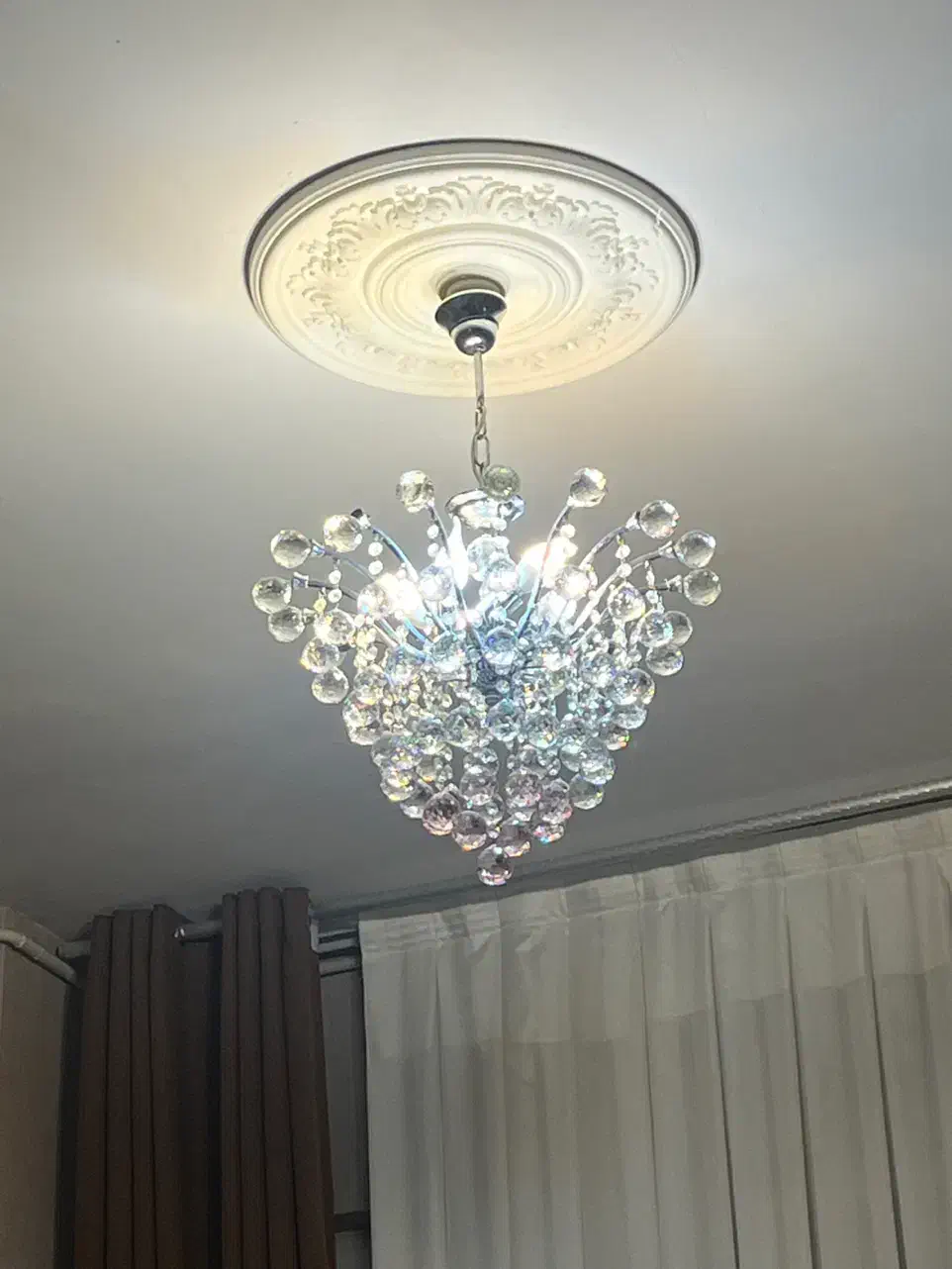 لوستر پر جلوه|لوستر و چراغ آویز|بجنورد, |دیوار