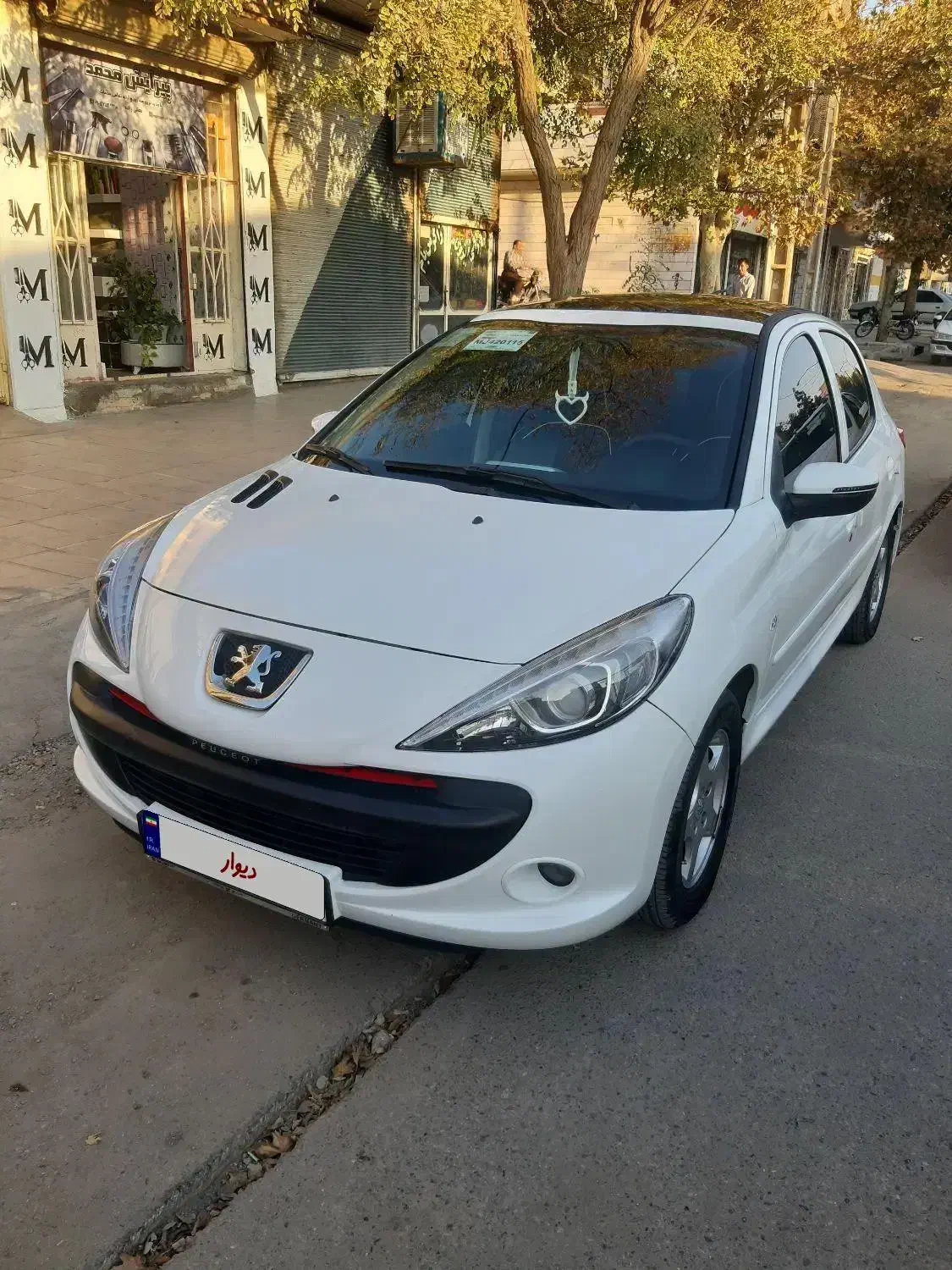 پژو ۲۰۷ عروسک|خودرو سواری و وانت|بروجرد, |دیوار