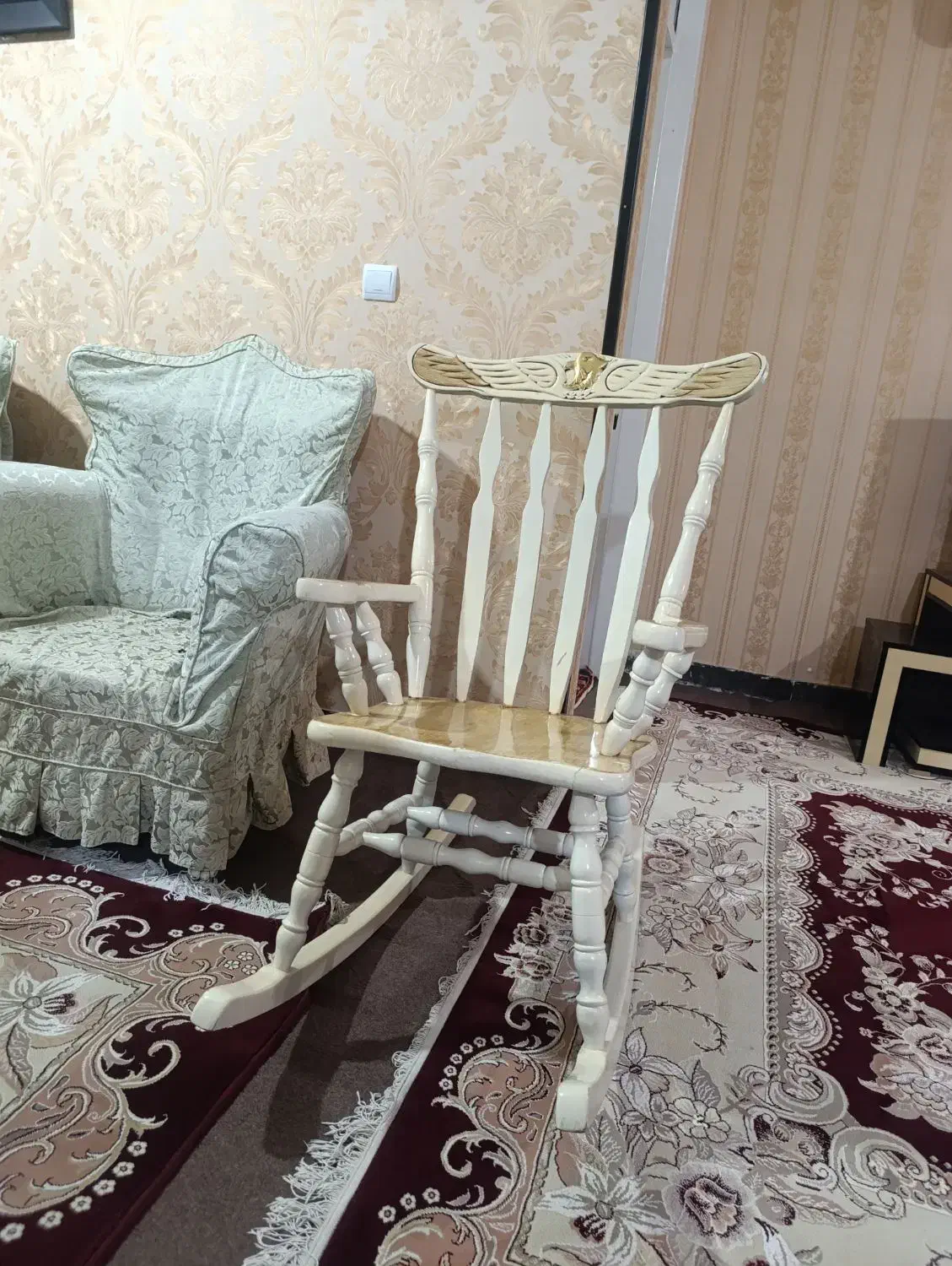 صندلی مادربزرگ|صندلی و نیمکت|ملایر, |دیوار