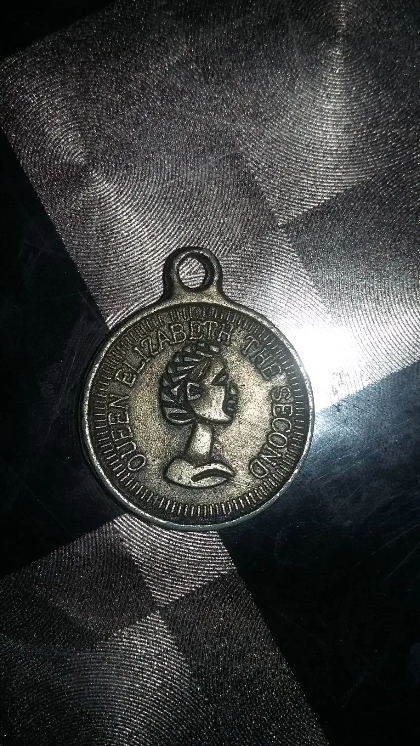 توگردنی سکه ای|کلکسیون اشیاء عتیقه|اراک, |دیوار