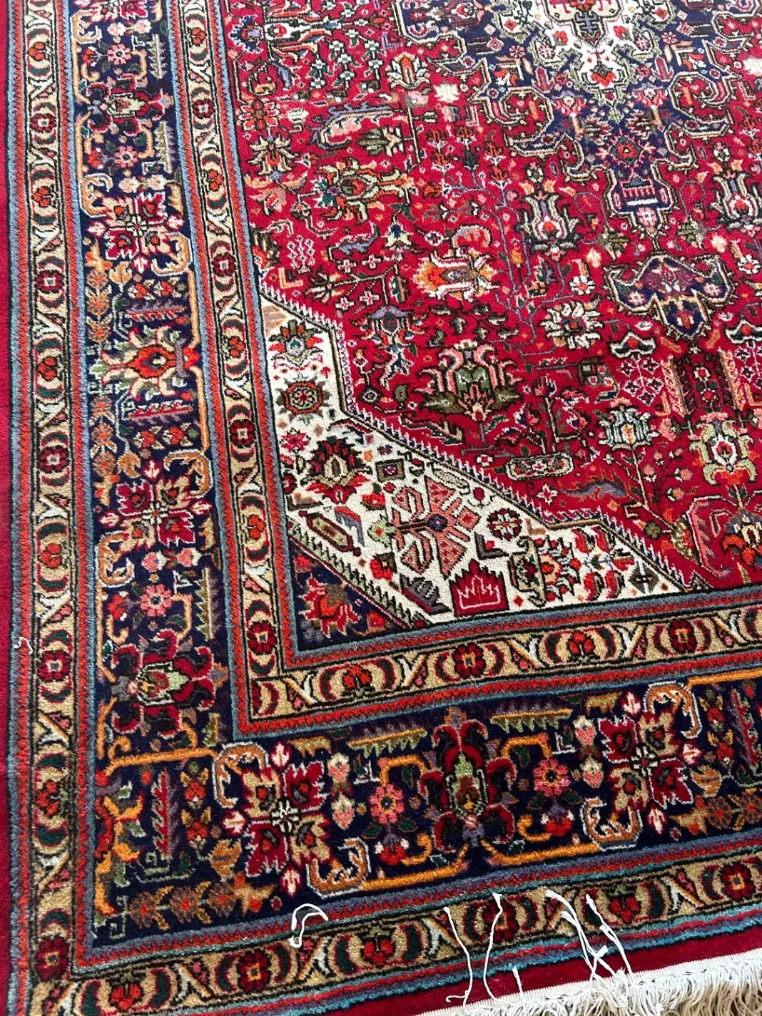 یک عدد فرش دستباف|فرش|ارومیه, |دیوار