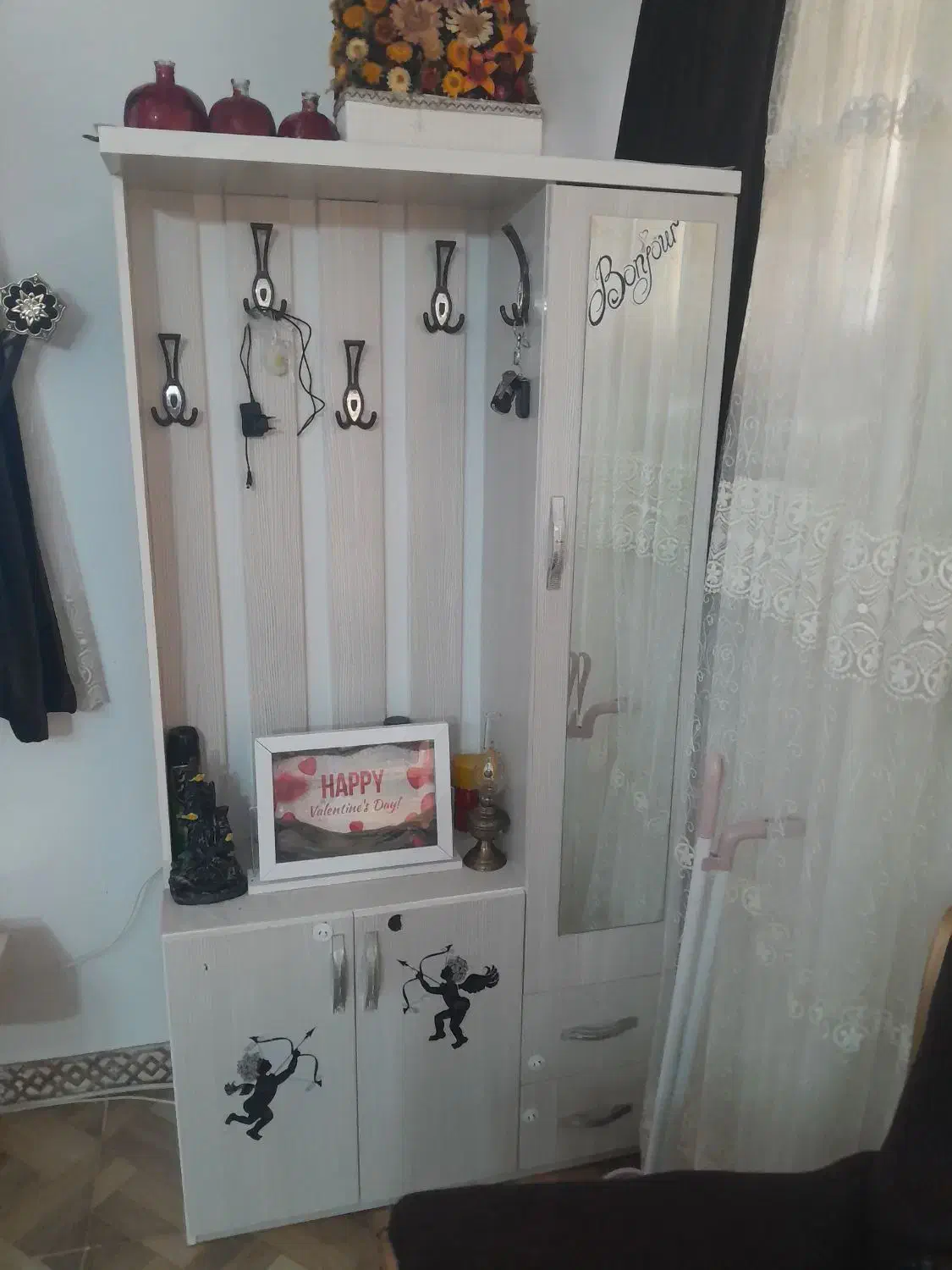 جاکفشی تمیزبدون یذره ضربه تخفیف پای خرید|جاکفشی، کمد، دراور|بم, |دیوار