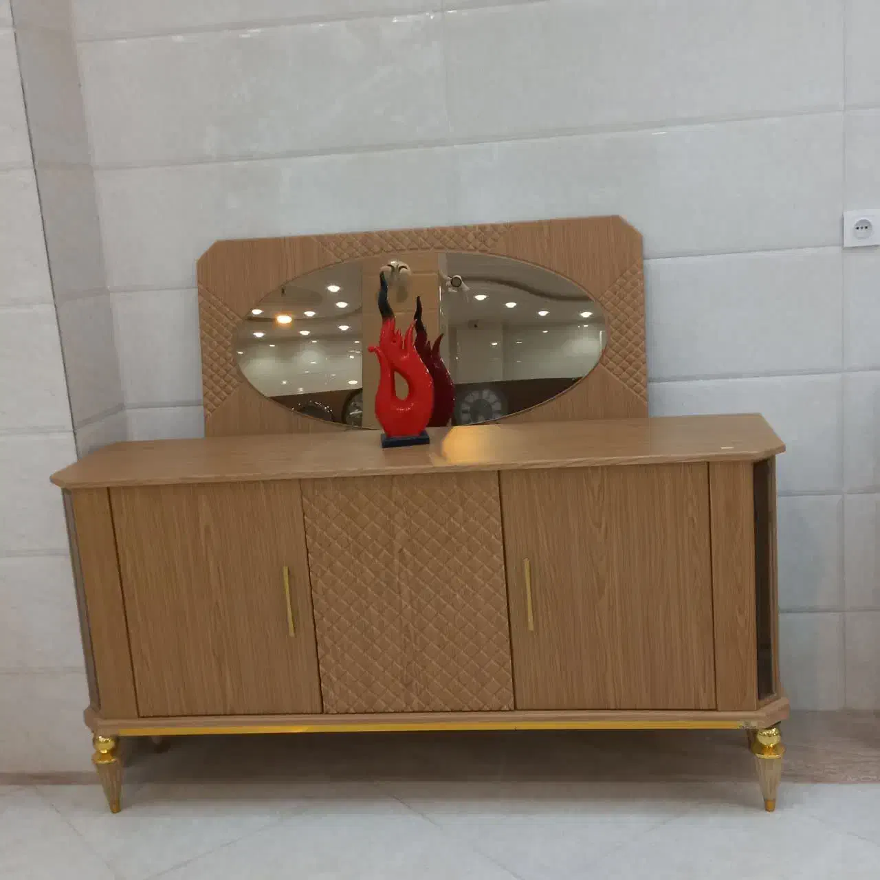 تعدادی اجناس به دلیل تغییر شغل|بوفه، ویترین، کنسول|میبد, |دیوار