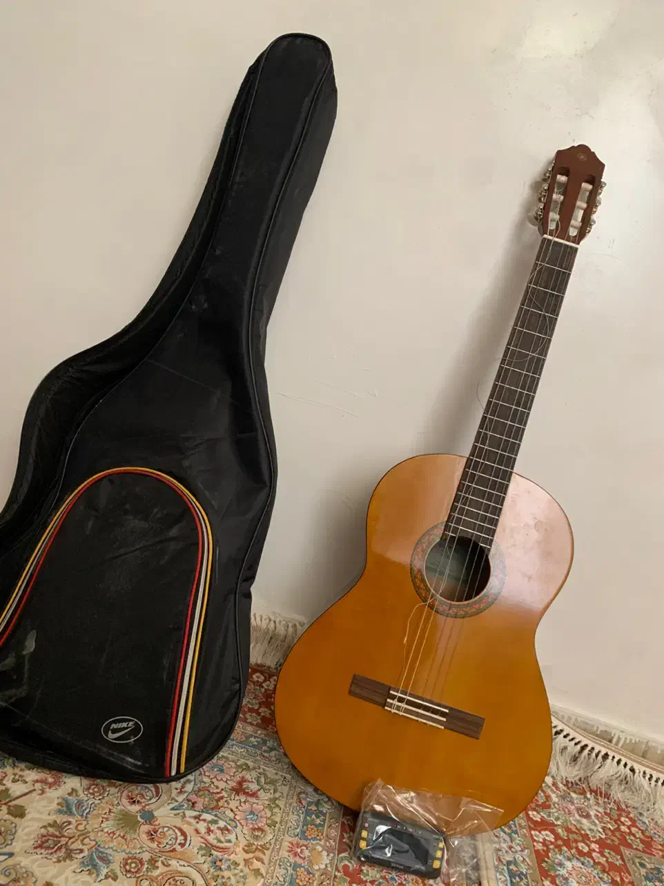 گیتار یاماها C40 اصل|گیتار، بیس، امپلیفایر|محمدشهر, محمدشهر|دیوار