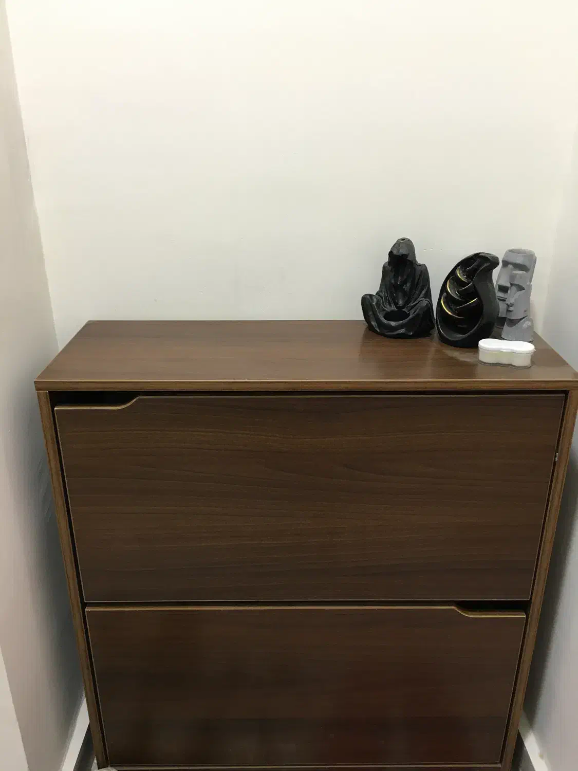 جاکفشی|جاکفشی، کمد، دراور|رودهن, |دیوار