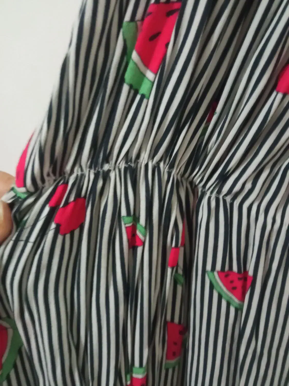 لباس خونگی|لباس|رشت, توشیبا|دیوار