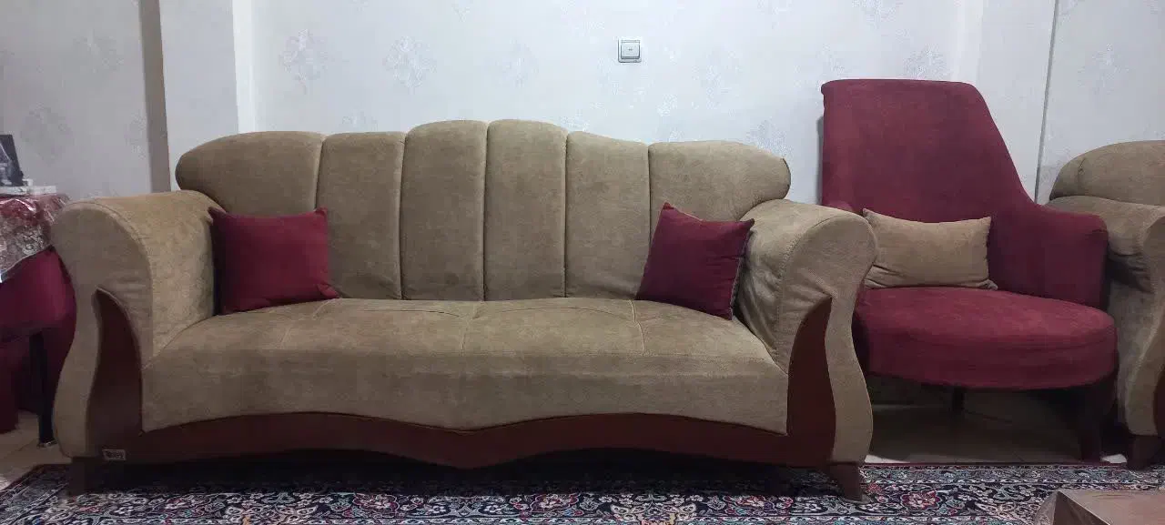 مبل 7 نفره|مبلمان خانگی و میز عسلی|کرج, شهرک امام رضا (ع)|دیوار