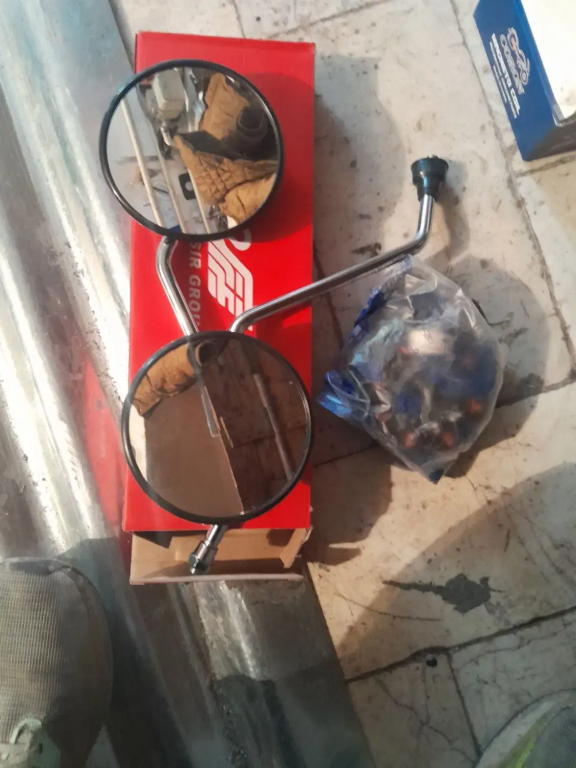 آینه رهرو فابریک و ببین هندا 125|قطعات یدکی و لوازم جانبی|قم, شهرک توانیر|دیوار