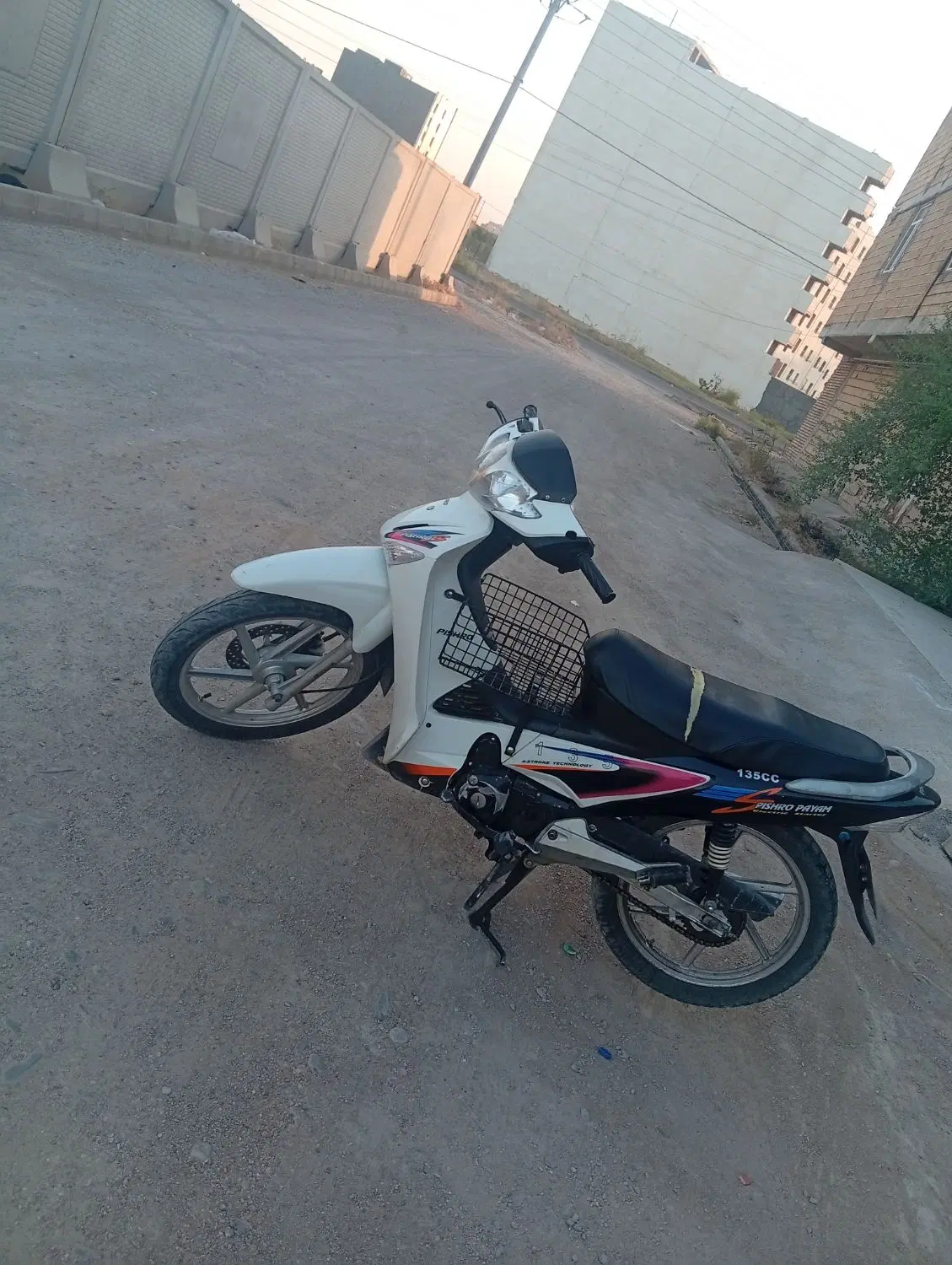موتور لاکی پرواز 125|موتورسیکلت|دزفول, |دیوار
