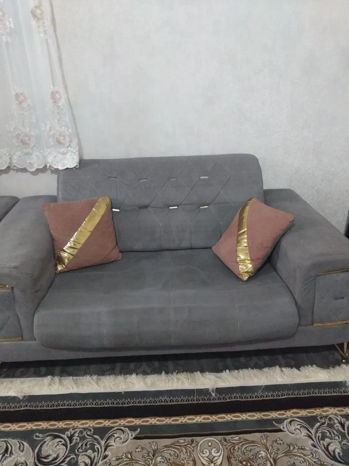 مبلمان ۷نفره|مبلمان خانگی و میز عسلی|قرچک, قشلاق جیتو|دیوار