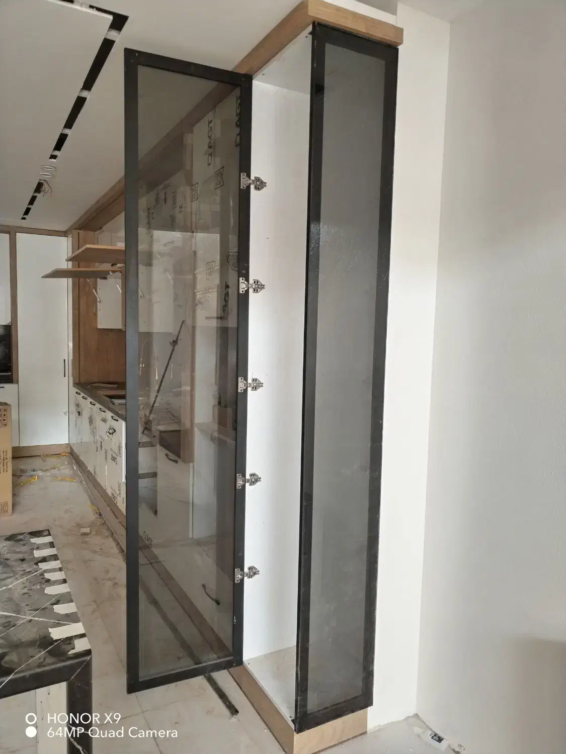 درب شیشه ای فریم لس.دکوفیکس.فرم لس|مصالح و تجهیزات ساختمان|اصفهان, جلالیه|دیوار