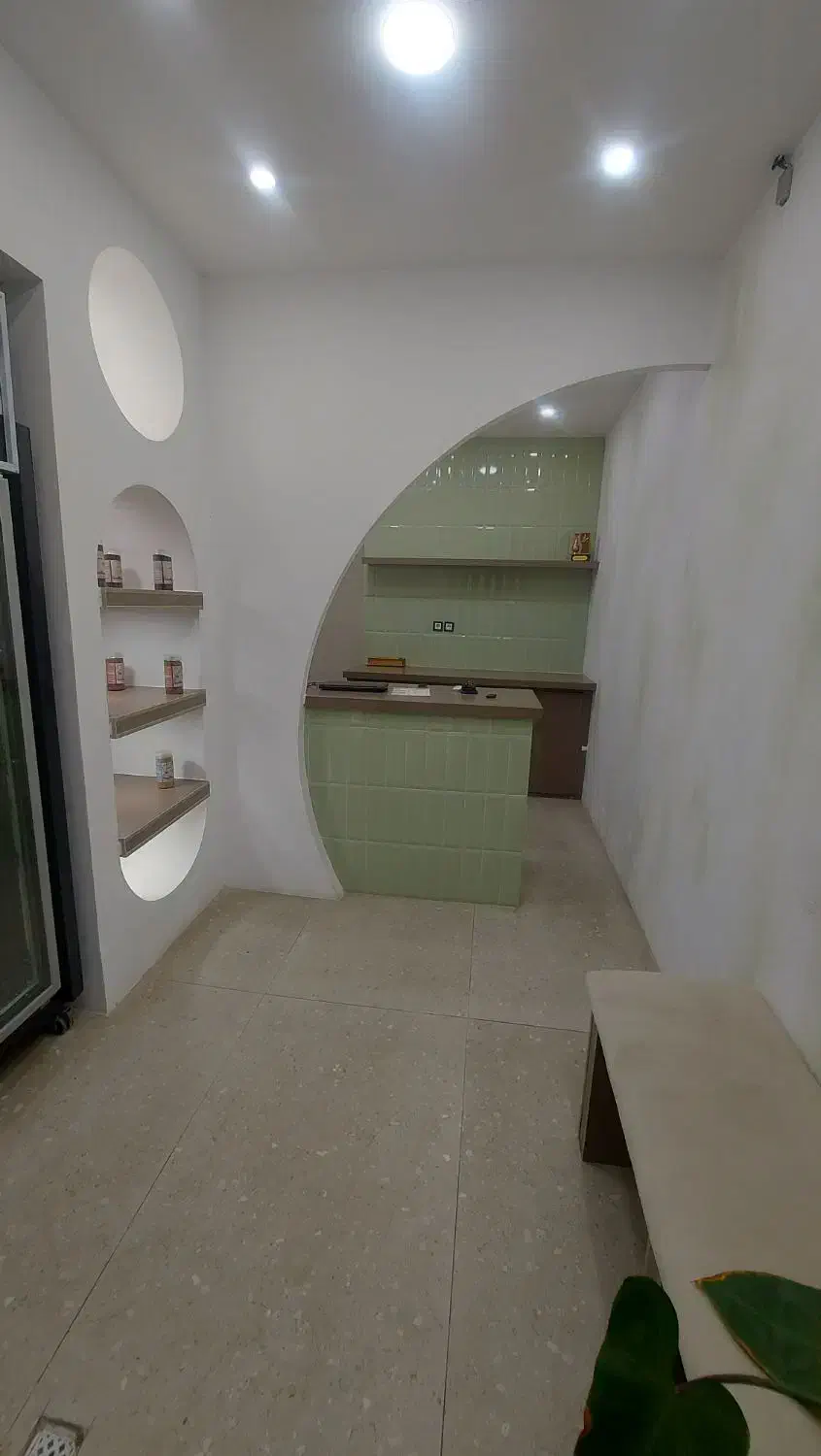 مغازه با آشپزخانه صنعتی|اجارهٔ مغازه و غرفه|زنجان, |دیوار