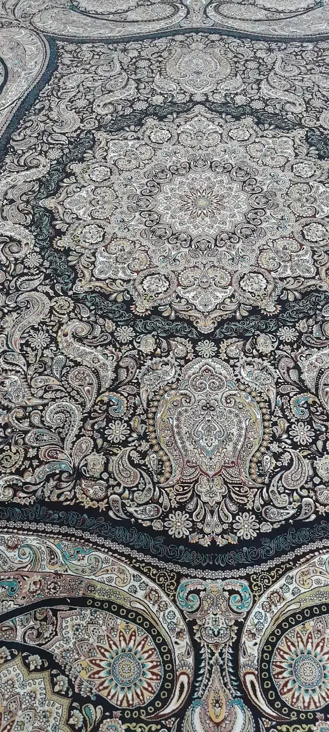 فرش ۹متری کاملا سالم وبدون کوچکترین ایراد|فرش|ابهر, |دیوار