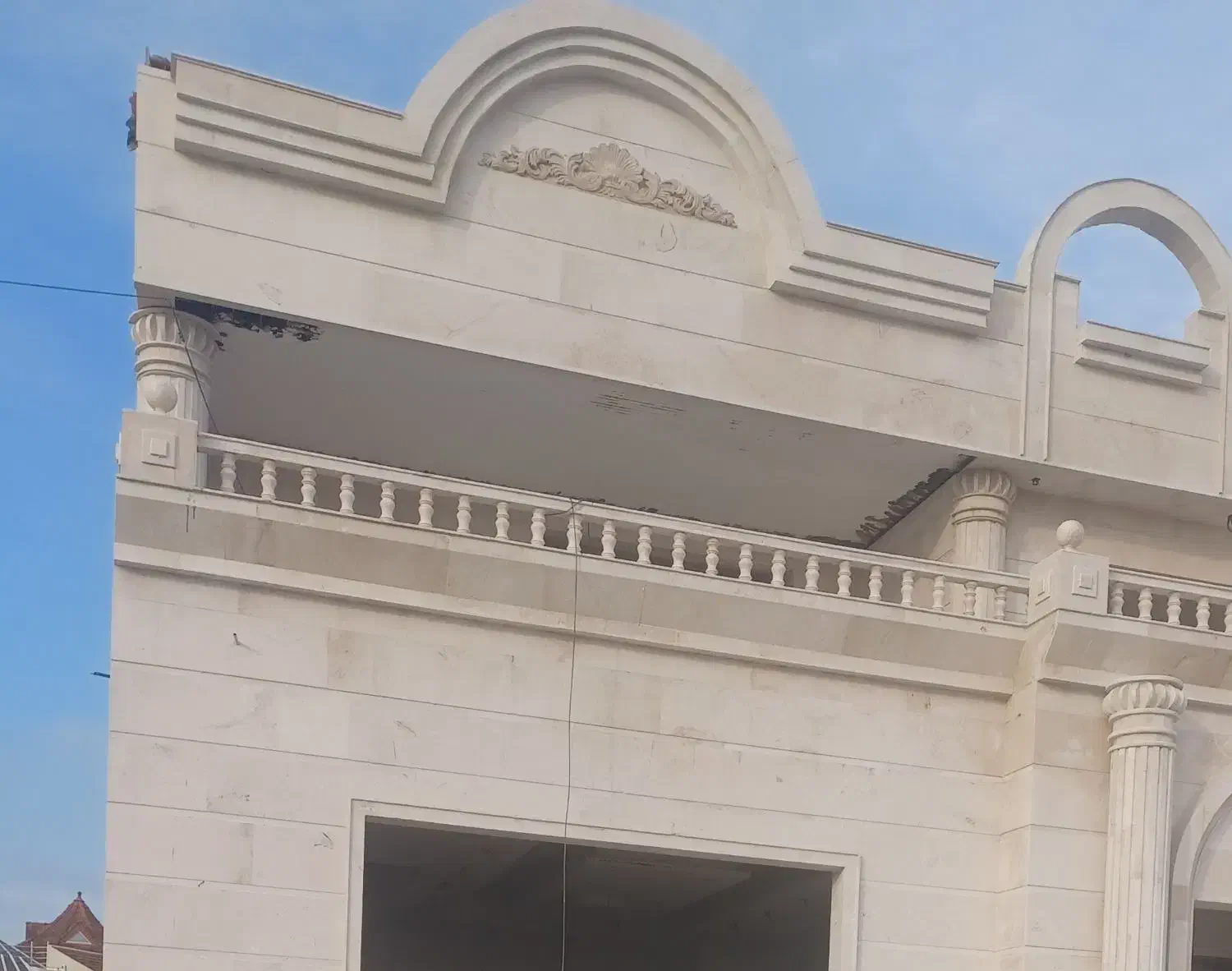 کارگر کاشی و سنگ کاری|استخدام معماری، عمران و ساختمانی|ساری, |دیوار