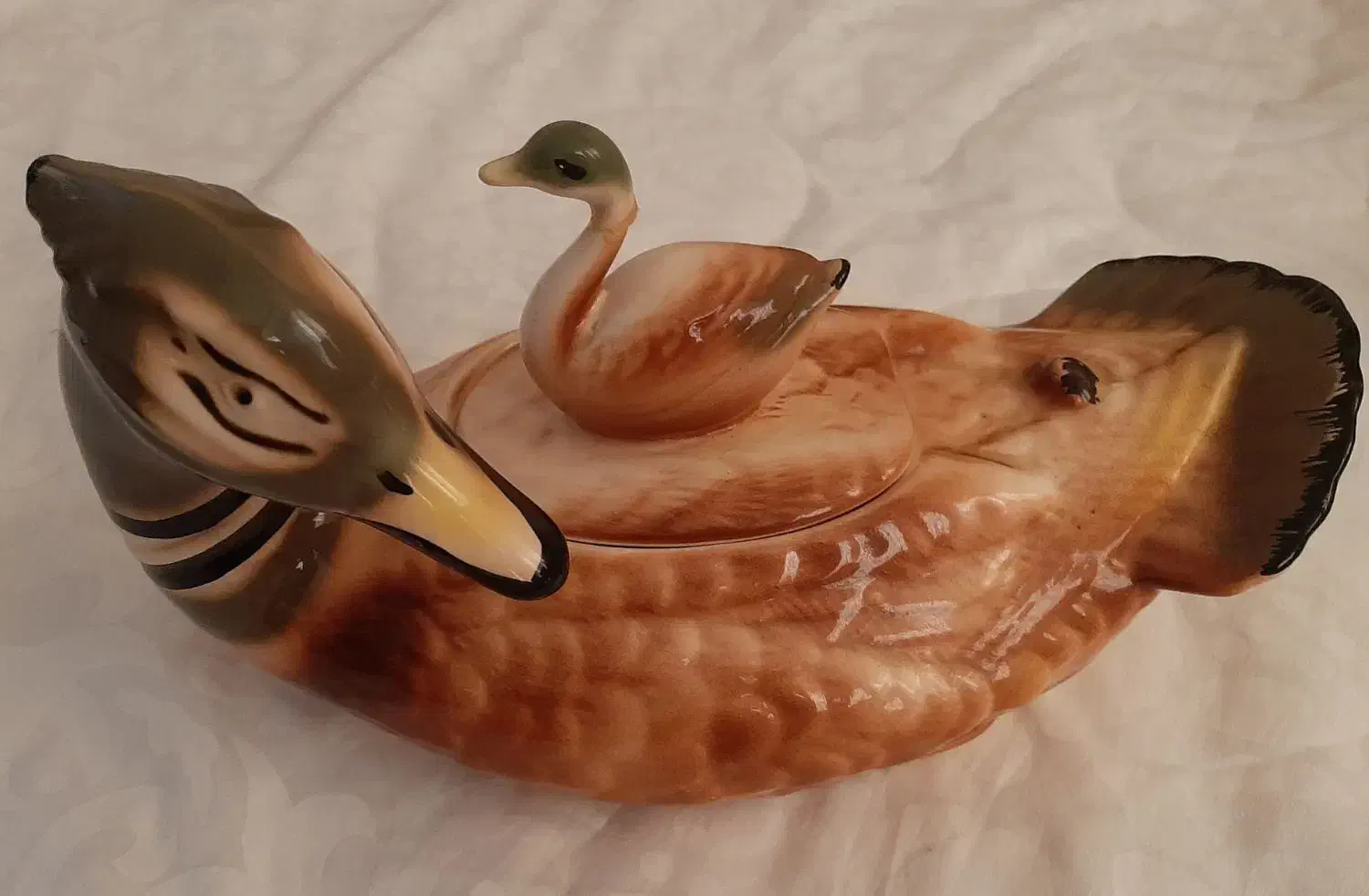 فروش تعدادی چینی آلات در حدنو|ظروف سرو و پذیرایی|صدرا-فارس, فاز ۱|دیوار