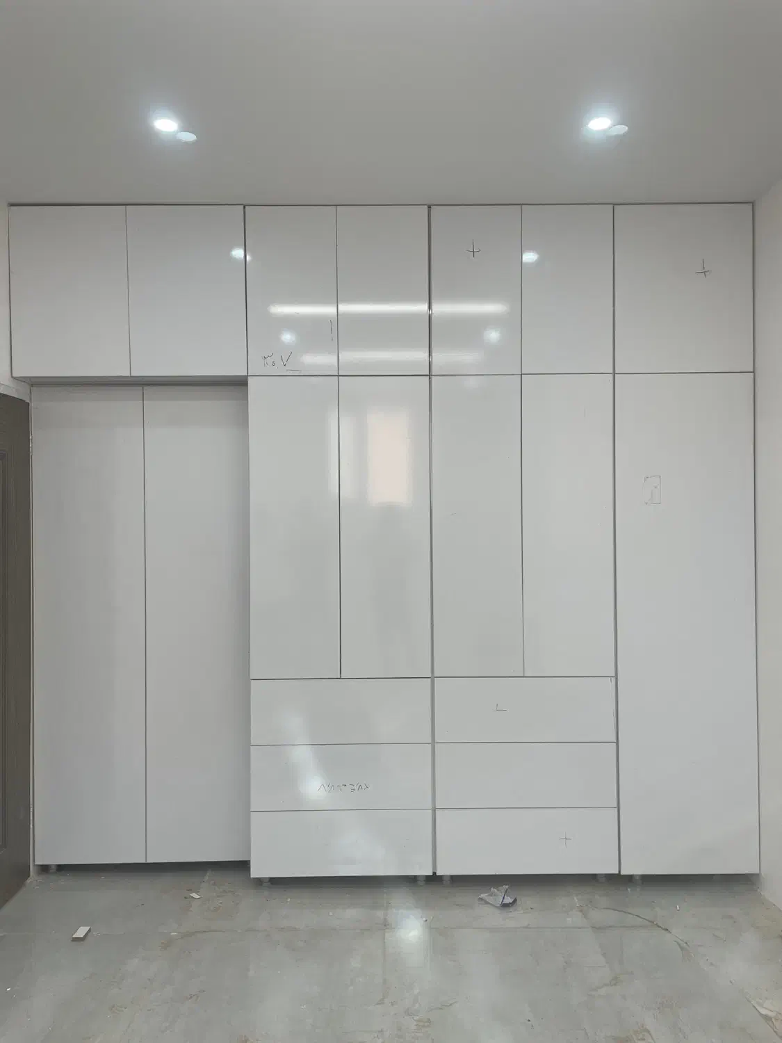 سازنده انواع مدلهای بروز کابینت کمد دیواری|جاکفشی، کمد، دراور|شیراز, درکی|دیوار