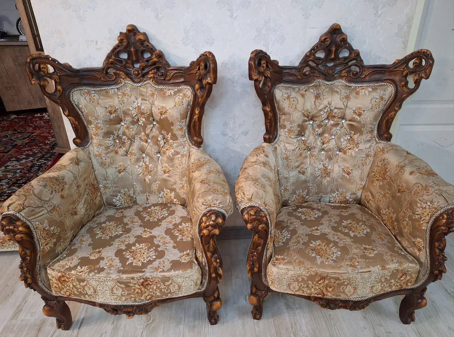 مبل سلطنتی|مبلمان خانگی و میز عسلی|مرند, |دیوار