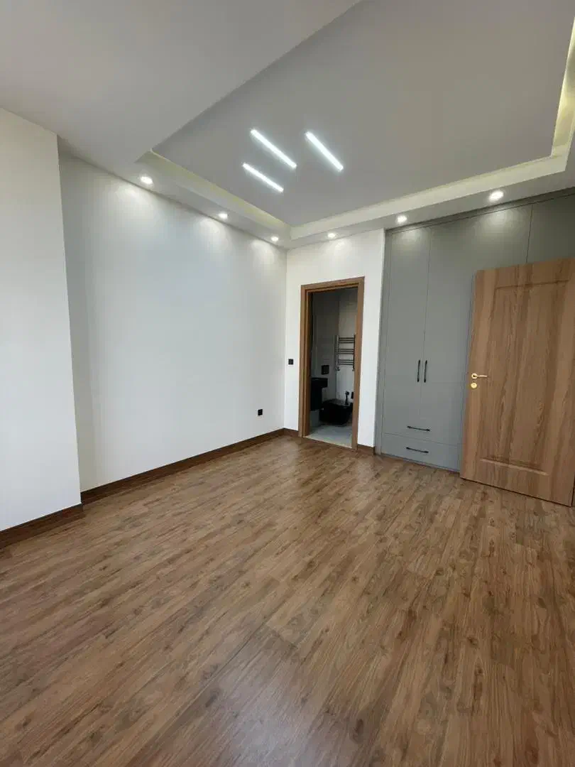 130 متر / سه خواب / تکواحدی