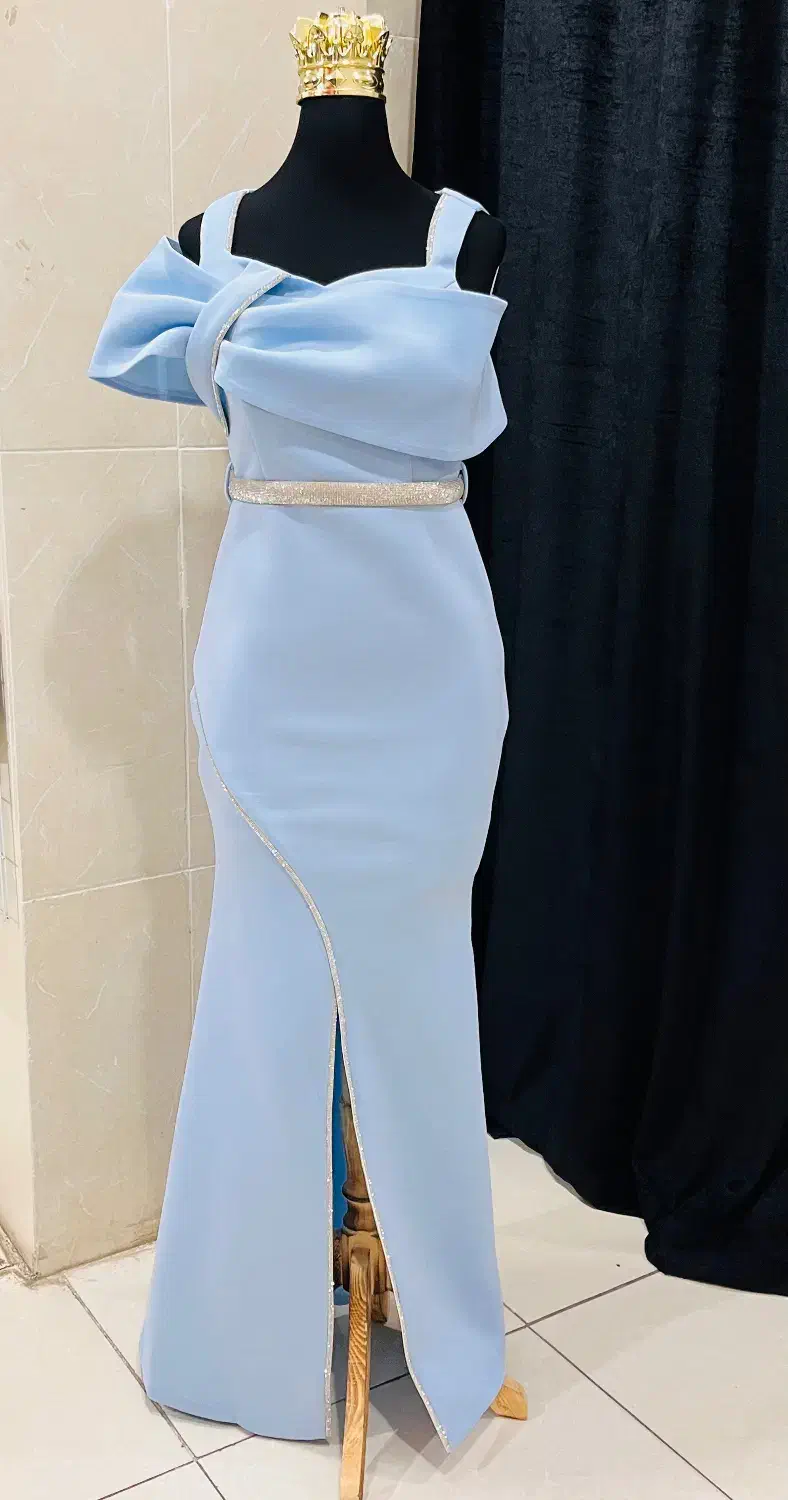 لباس مجلسی|لباس|شاهین‌شهر, فردوسی|دیوار