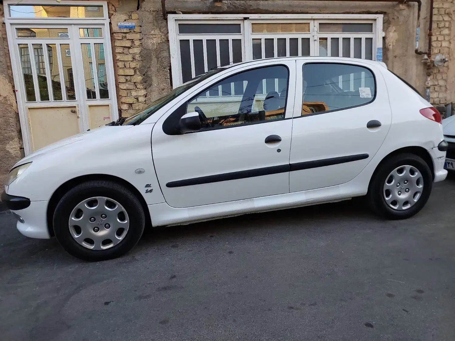 پژو۲۰۶تیپ۲|خودرو سواری و وانت|شیراز, شهرک صدا و سیما|دیوار