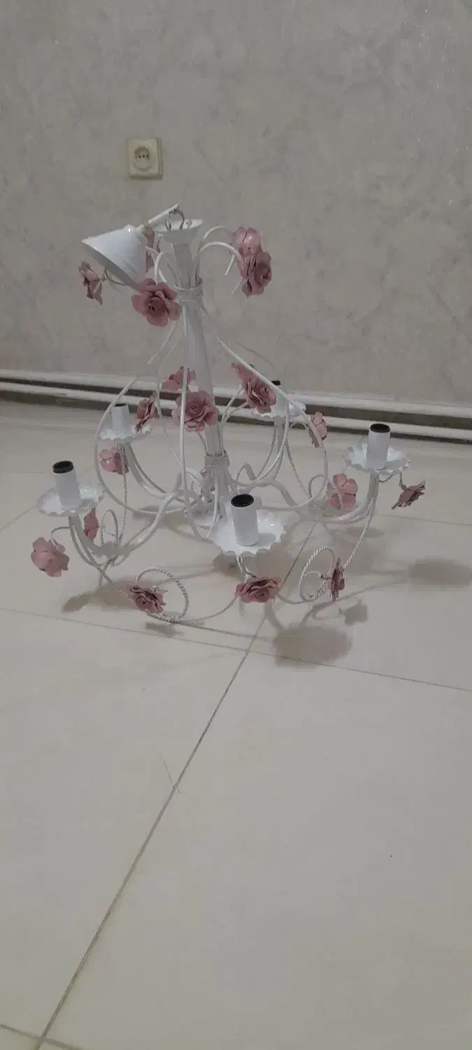 لوستر|لوستر و چراغ آویز|اندیشه, اندیشه فاز ۳|دیوار