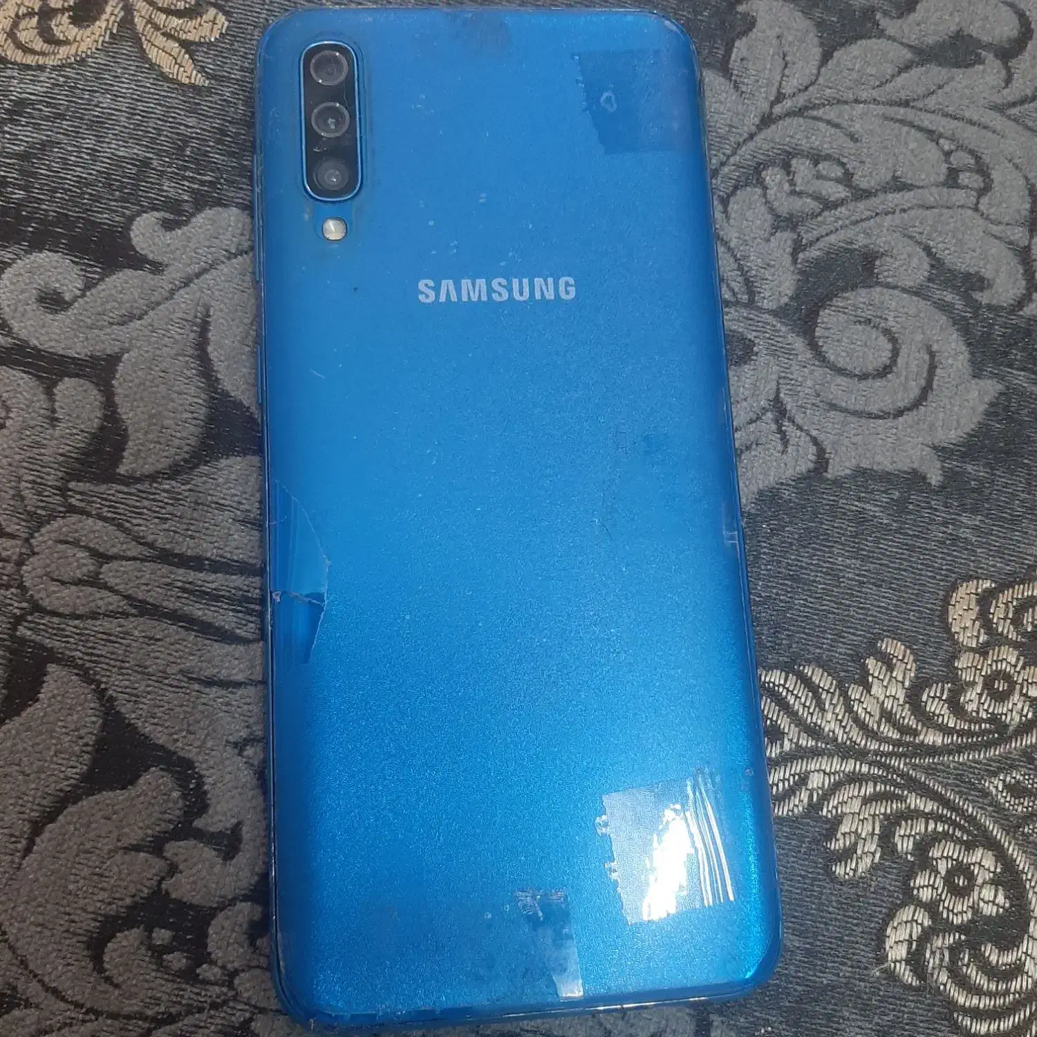 گوشی سامسونگA50 با شارژر فابریک|موبایل|مشهد, هدایت|دیوار