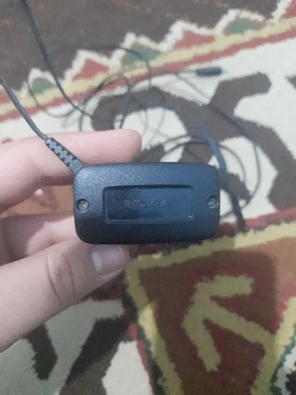 شارژر سوزنی نوکیا|لوازم جانبی موبایل و تبلت|شیراز, بالا کفت|دیوار